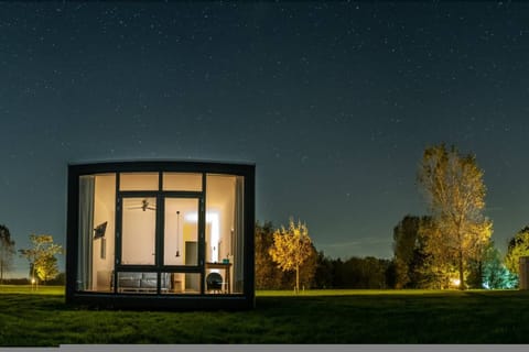 House | 1 bedroom