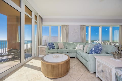 Phoenix Orange Beach 601, Orange Beach, Alabama, beach front, 4 bedroom condominium on the 6th floor