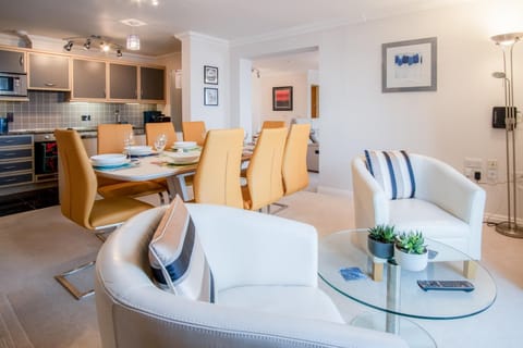 Apartment (4 Bedrooms) | Floor plan