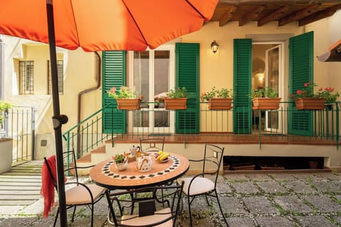 Apartment (1 Bedroom) | Terrace/patio