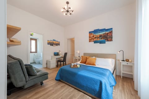 Apartment (3 Bedrooms) | 3 bedrooms, laptop workspace, iron/ironing board, bed sheets