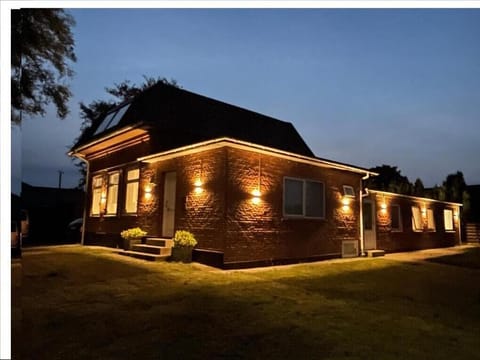 Comfort Room, Patio | Exterior