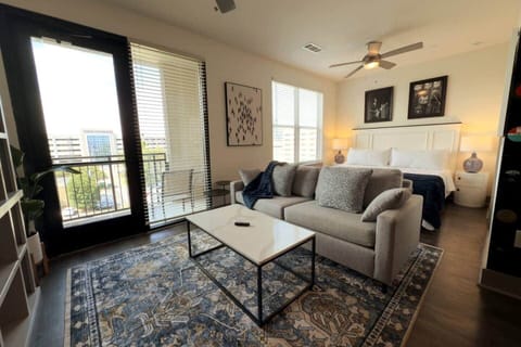 Peaceful, designer stays in the heart of Nashville!
