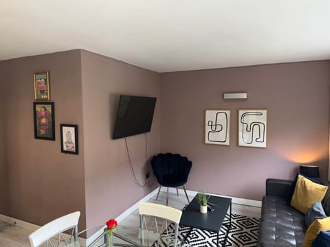 Image picker 1F74637A 4D3F 42C2 A456 F1450A178605 64356 00000E9FB00946EB