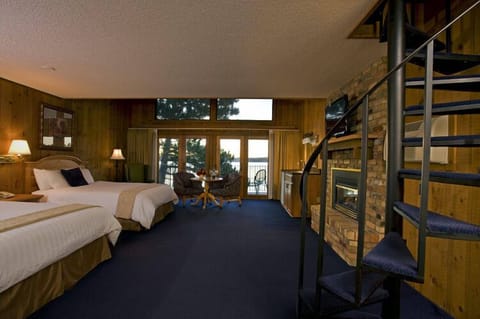 Steamboat Bay Upper Sunrise Villa 2 Queen lower level and 2 Twins and a bath in loft on waters edge | Desk, iron/ironing board, cribs/infant beds, rollaway beds