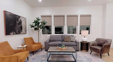 Stunning Vacation Home at Bloomington Country Club- A luxurious 3-bedroom villa with breathtaking views and top-tier amenities, perfect for your St. George getaway.