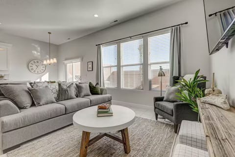 Large main level living area allow groups to be easily gather with plenty of seating and large windows with natural light.