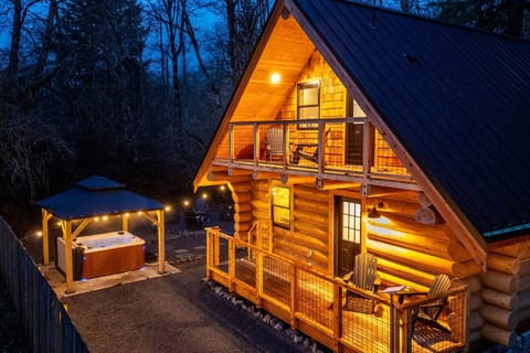 Glowing Lights all around the Cabin!