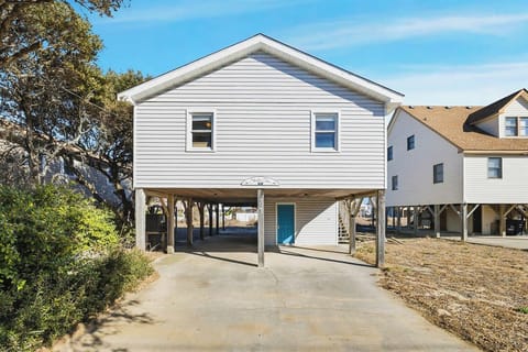 Front Exterior of Stealin Time