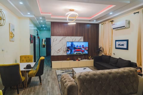 Apartment, Non Smoking, Air conditioning | Living area