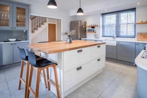 Avalon - Luxurious 4 Bedroom - Saundersfoot (27127)