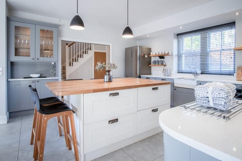 Avalon - Luxurious 4 Bedroom - Saundersfoot (27126)