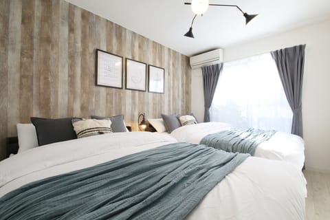 Apartment | Blackout drapes, iron/ironing board, free WiFi