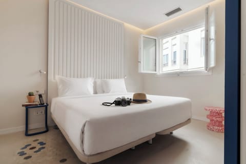 Superior Double Room | In-room safe, blackout drapes, soundproofing, free WiFi