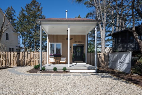 Sweet Beach Home