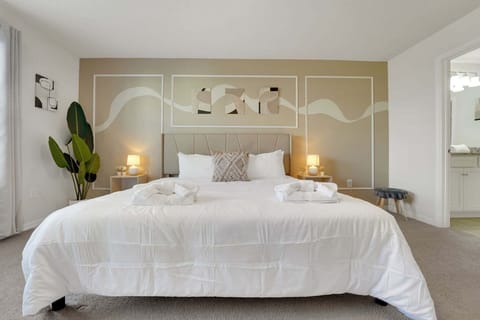 Townhome, 5 Bedrooms | 5 bedrooms, WiFi (free)