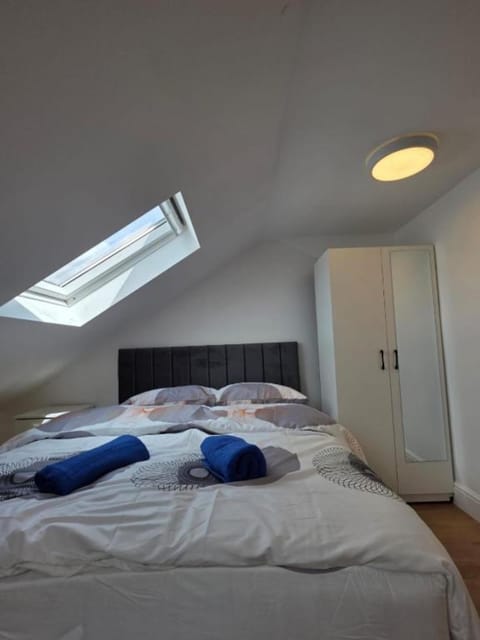 Standard Double Studio | Free WiFi, bed sheets
