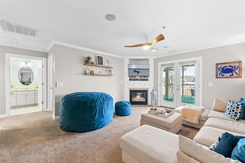 Welcome to Reel Nauti at Ocean Village!