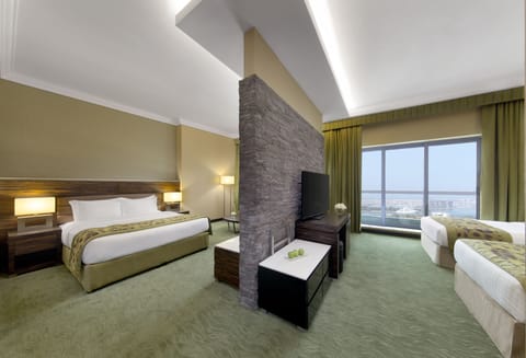 Premium bedding, minibar, in-room safe, desk