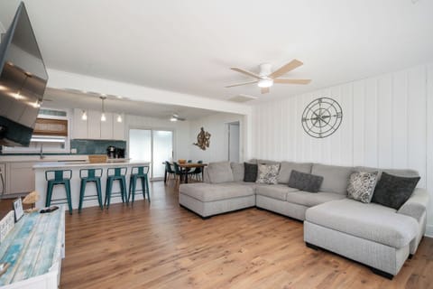 Living Area - West