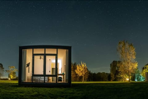 House | 1 bedroom