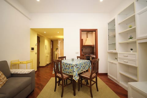 Apartment (1 Bedroom) | Living area