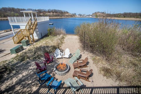 From above, the fire pit area is the ideal spot to relax under the stars.