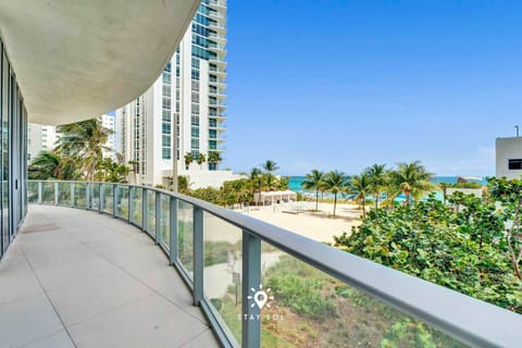 Balcony - views 