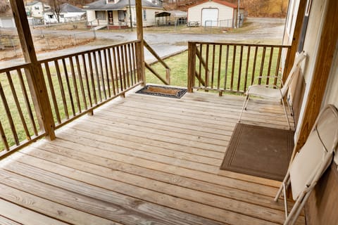 Steps to front porch