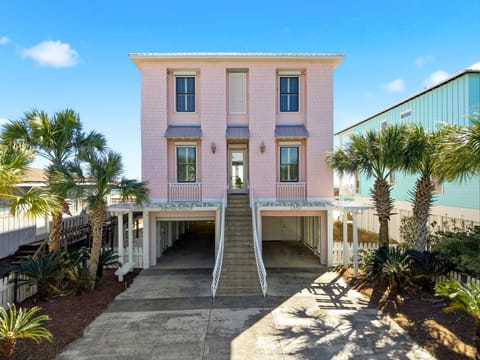 Summer Breeze- Exterior