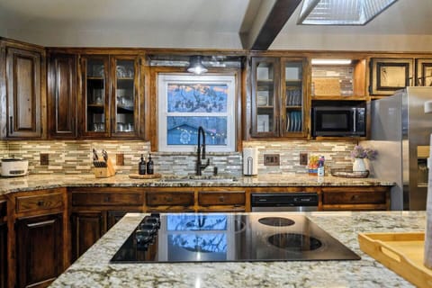 Fully stocked Kitchen