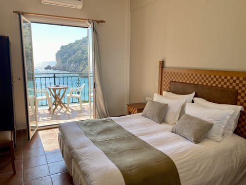 Apollon Top Floor Standard Double/Twin Room | Blackout drapes, iron/ironing board, free WiFi, bed sheets