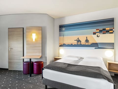 Double Room | Desk, soundproofing, WiFi (free), bed sheets