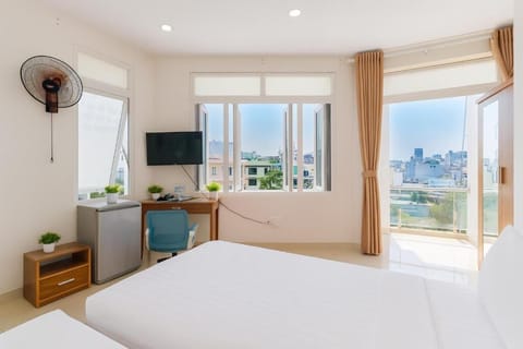 Double or Twin Room, Balcony | Desk, free WiFi, wheelchair access