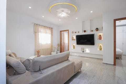 Apartment, 3 Bedrooms, Smoking | Living room