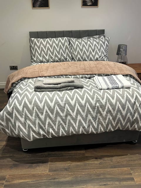 Apartment, 1 Bedroom, Accessible, Smoking | 1 bedroom