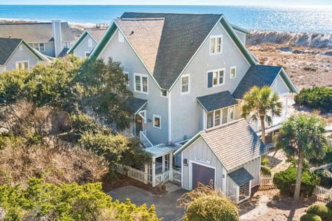 803 A S BALD HEAD WYND A LUXURY DUPLEX OCEAN FRONT HOME