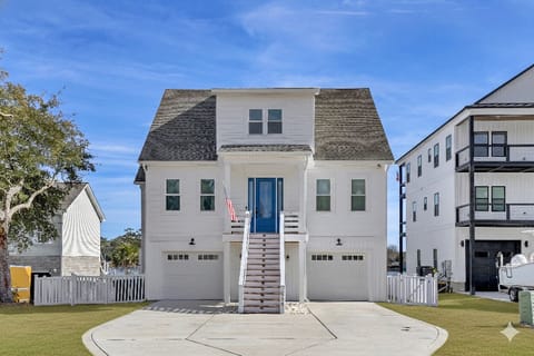 Welcome to Heaven's Waterfront Retreat! - Welcome to Heaven's Waterfront Retreat!