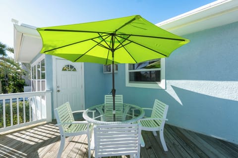 Upper level entrance door