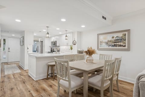 Dining Table-seats 6