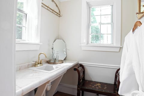 Double Room, Garden View | Bathroom | Hair dryer, bathrobes, towels, soap