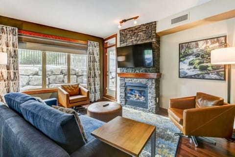 Cozy Living room with fireplace