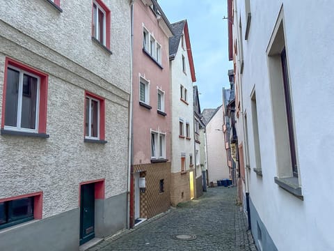 Immediate Surroundings [summer] (<1 km)