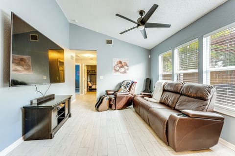 Clearwater Vacation Rental | 3BR | 1BA | 1,056 Sq Ft | 1 Step to Enter