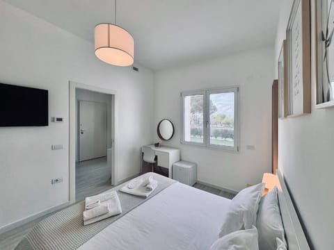 Triple Room, Garden View | Blackout drapes, soundproofing, iron/ironing board, free WiFi