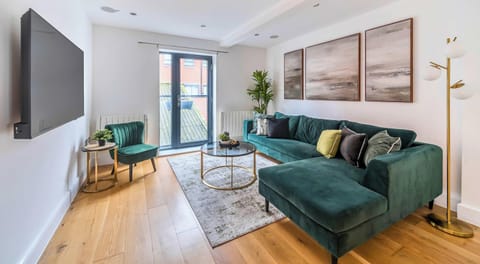 SPACIOUS AND STYLED LIVING AREA