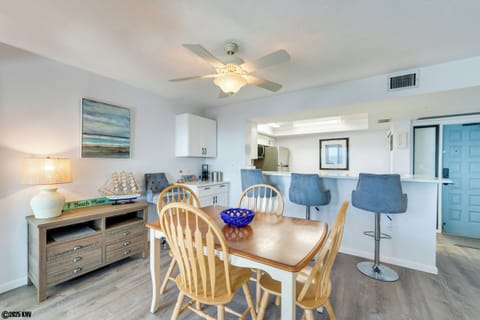 Lots of seating for Dining