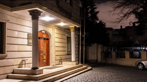 Front of property - evening/night