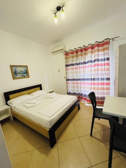 Standard Double Room | Free WiFi, bed sheets
