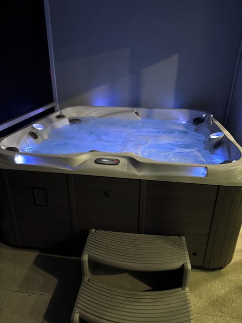 Hot tube
